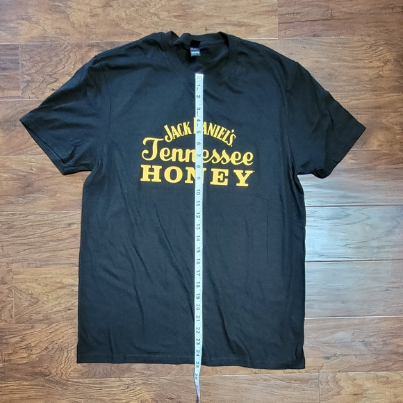 Jack Daniel's Whiskey Black New Unisex T-Shirt Size Medium - Picture 4 of 5